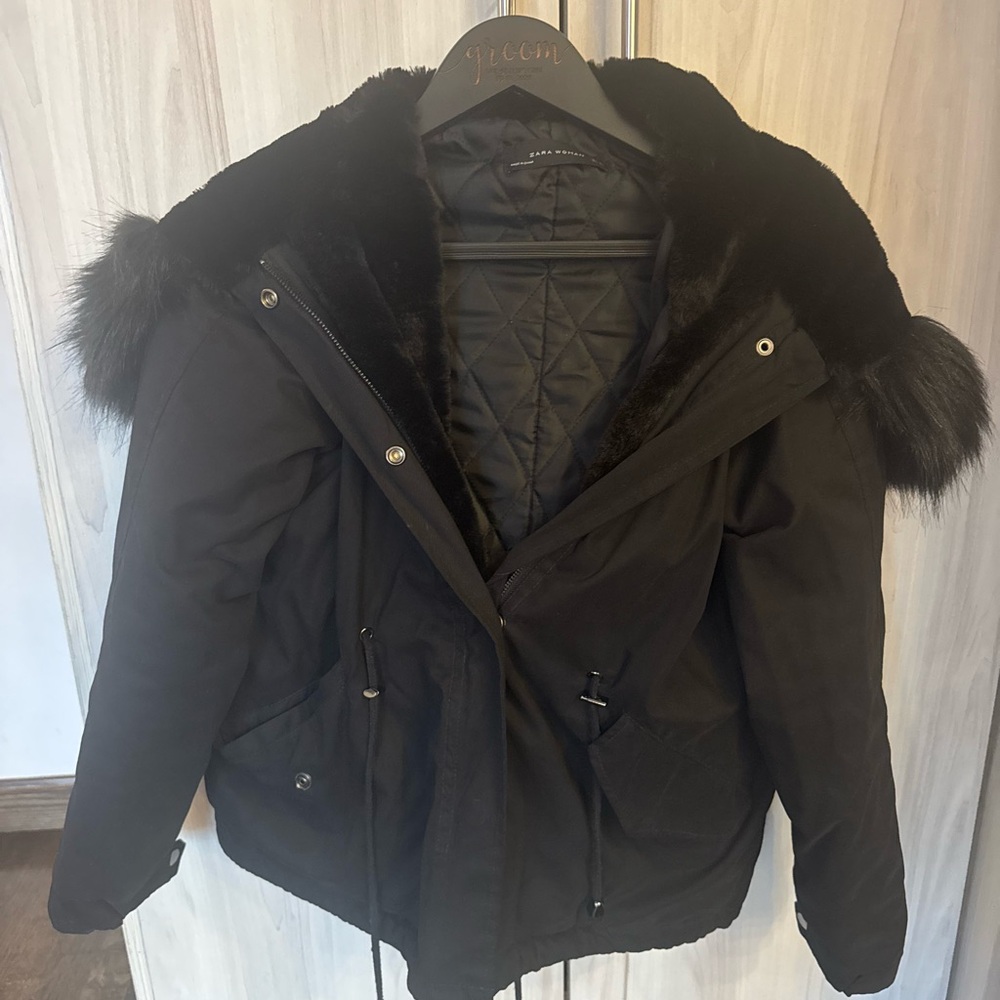 Zara Black Hooded Parka with Fur Trim size M